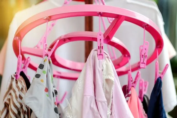 Quần lót ẩm ướt là điều kiện để nấm phát triển gây bệnh