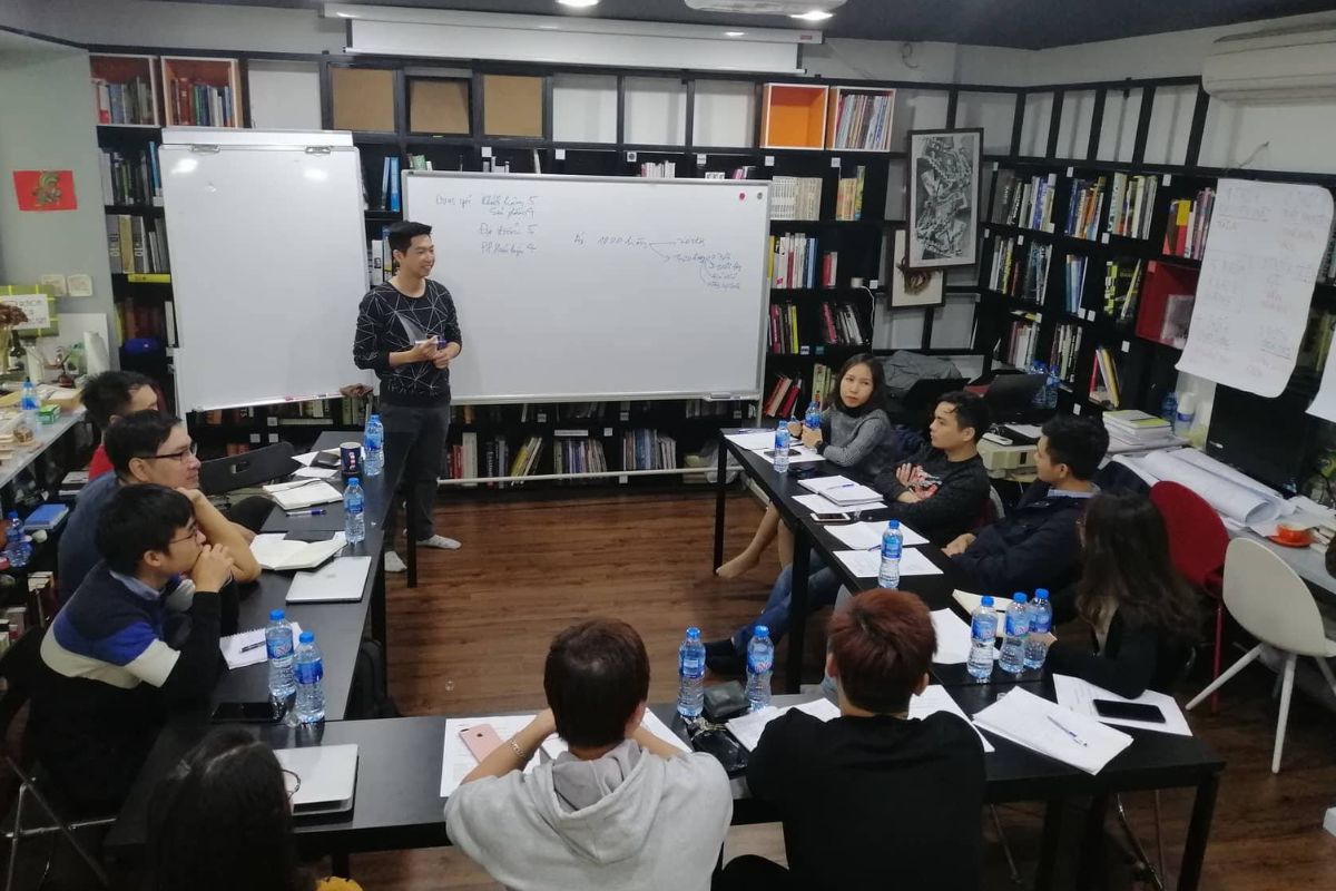 Tạo Lợi Thế Trong Kinh Doanh Chuỗi Nhà Thuốc Hoặc Shop Mẹ Và Bé: Phải Khác Biệt!