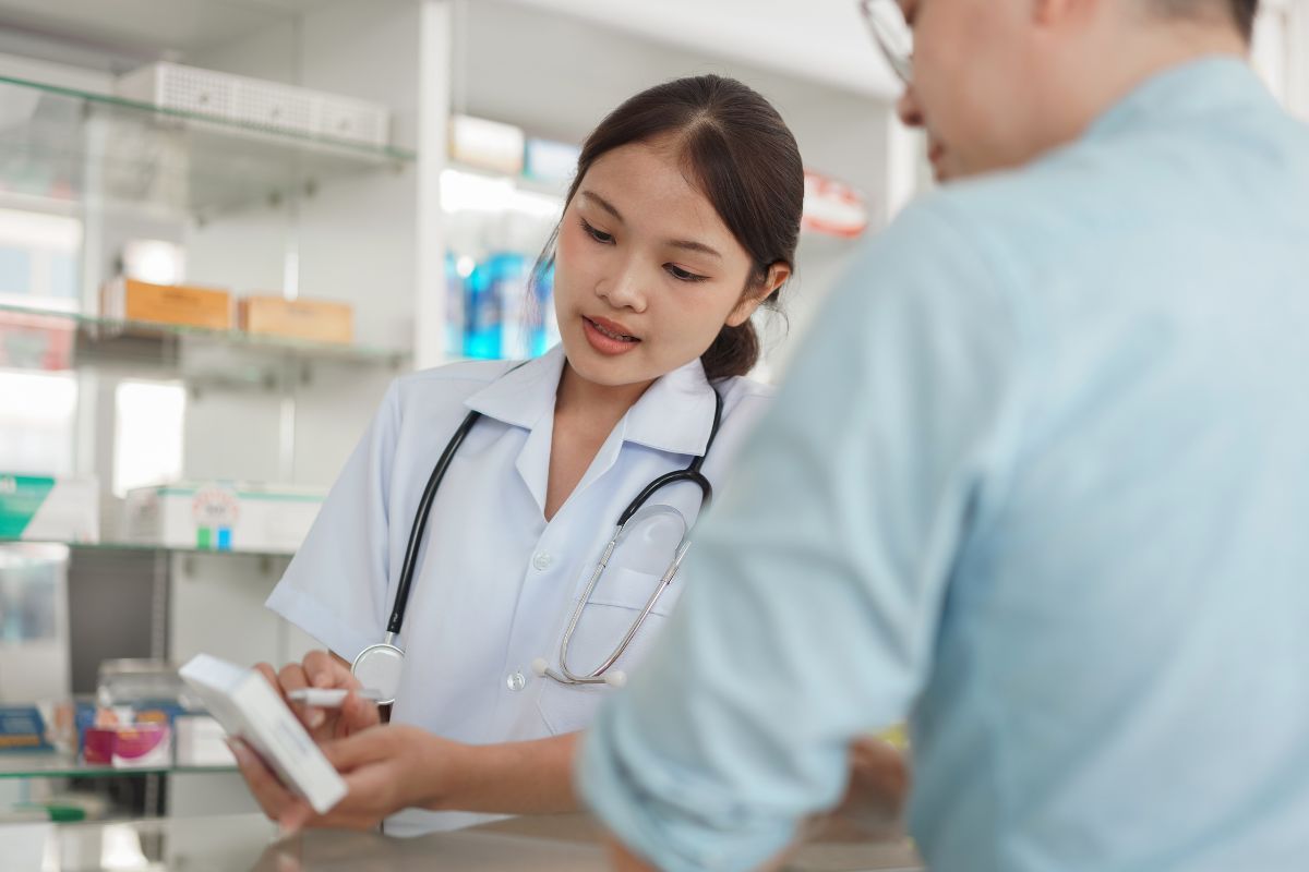 Đơn Giản Hoá Kiến Thức Khoa Học Bí Quyết Nâng Cao Kỹ Năng Tư Vấn Cho Dược Sĩ Nhà Thuốc