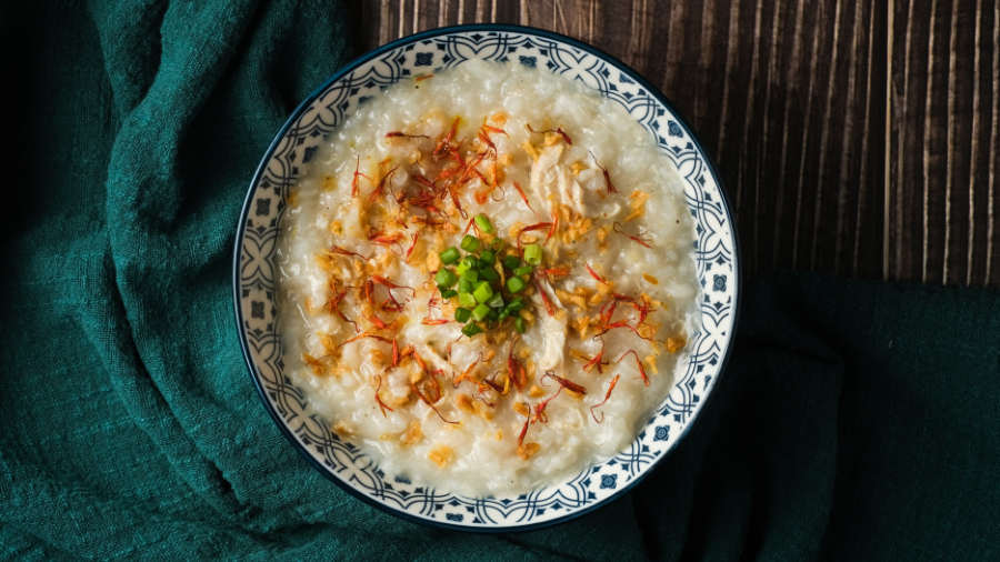 Thực đơn ăn dặm cần đảm bảo cung cấp đầy đủ các nhóm chất dinh dưỡng thiết yếu